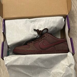 Nike SB Maroon Dunks